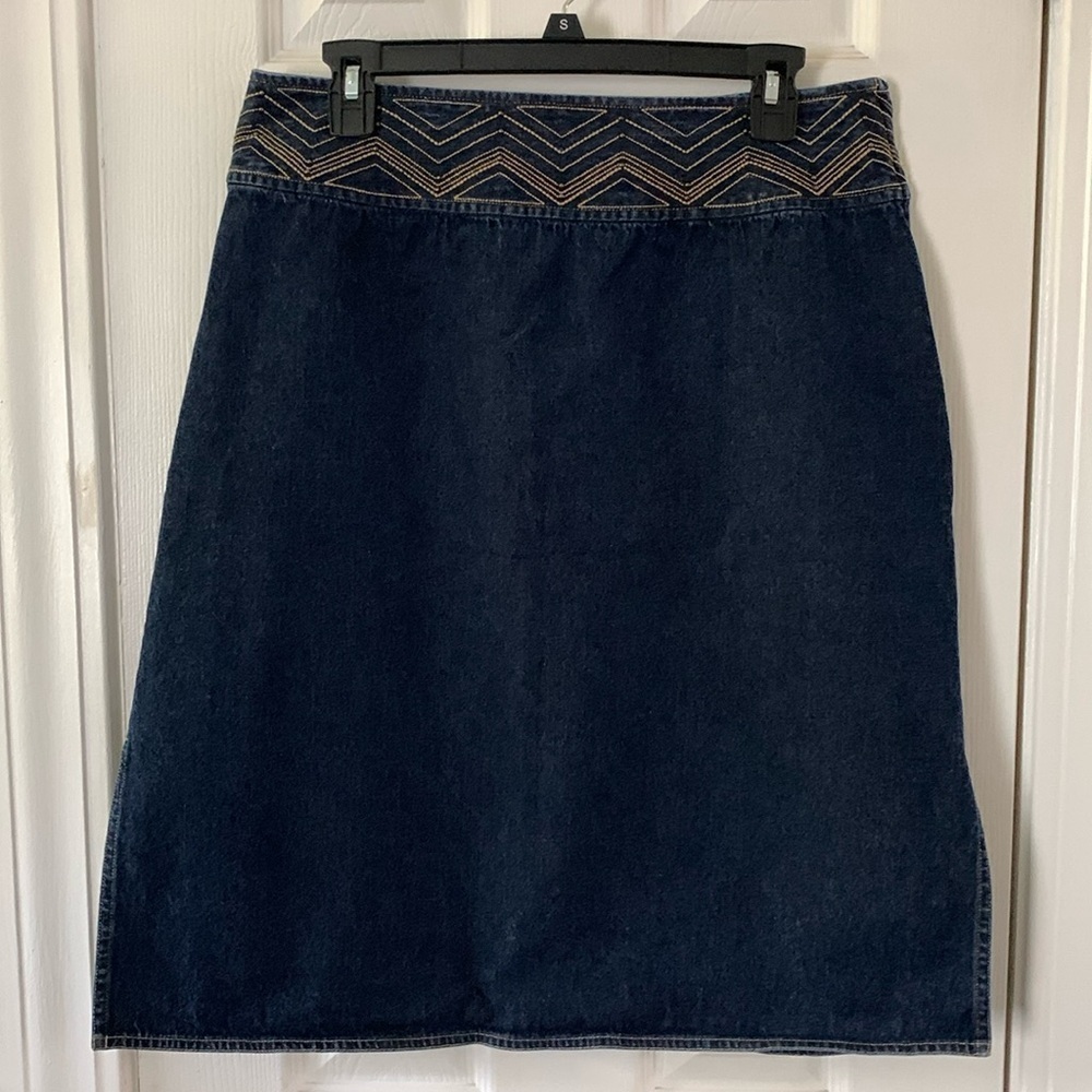 Liz Claiborne A-Line Denim Skirt Size 14. #221